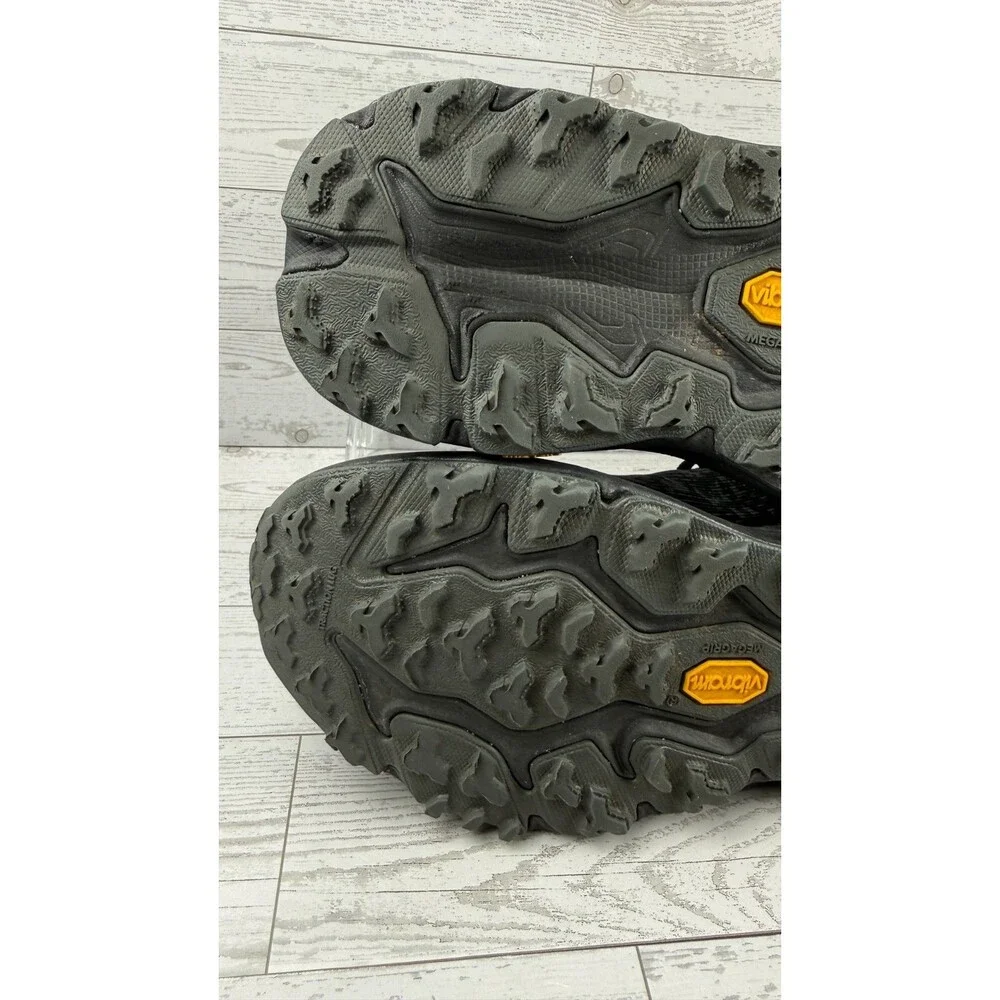 Hoka One One light wear